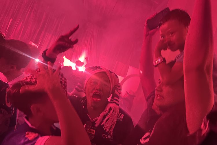 Persib Juara, Ratusan Bobotoh di Pangandaran Konvoi hingga Padati Jalan Pananjung