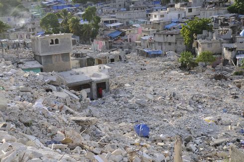 Hari Ini dalam Sejarah: Gempa Bumi Besar Guncang Haiti, 316.000 Orang Tewas