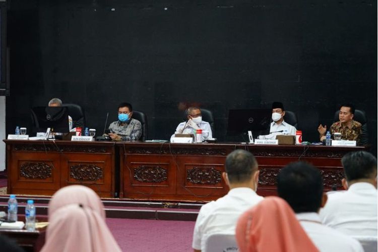 Rapat koordinasi percepatan realisasi APBD Kalimantan Barat 

