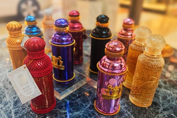 Ilustrasi parfum Alexandre J