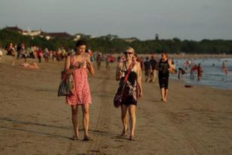 7 Hal Yang Bisa Dilakukan Di Pantai Kuta Bali Halaman All