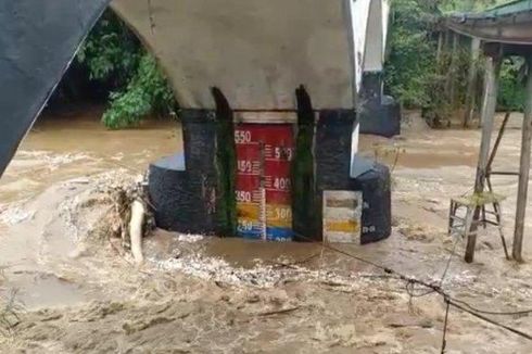 Aliran Ciliwung Siaga 2 di Depok