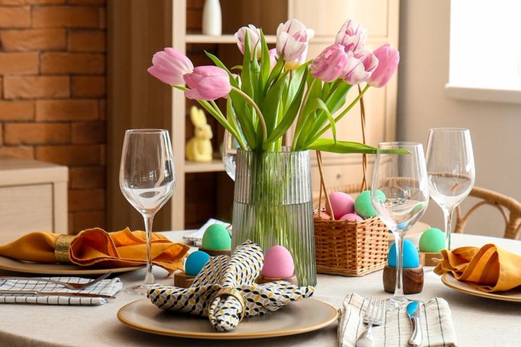 ilustrasi dekorasi meja makan