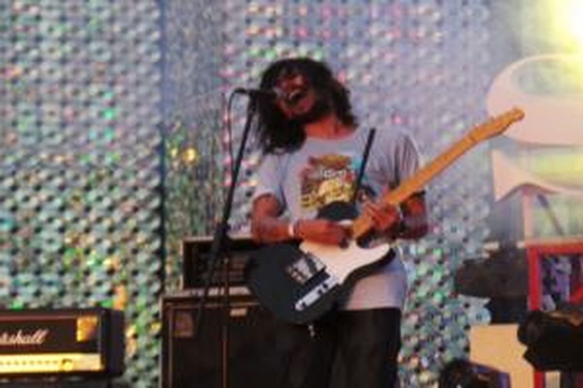 Marcello Tahitoe alias Ello, tampil pada pagelaran Soundrenaline 2015 yang dihelat di Garuda Wisnu Kencana, Bali, Sabtu (5/9/2015).