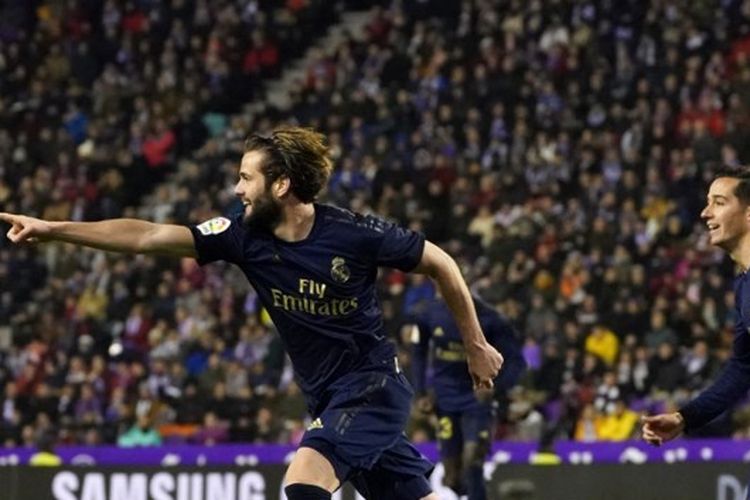 Nacho Fernandez berselebrasi pada laga Real Valladolid vs Real Madrid  dalam lanjutan jornada ke-21 Liga Spanyol 2019-2020. Terbaru, Nacho ditunjuk jadi kapten Real Madrid musim 2023-24 menggantikan Karim Benzema yang pindah ke Arab Saudi.