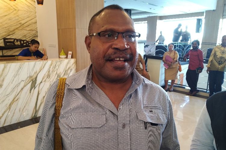 Ketua KPU Papua, Theodorus Kossay