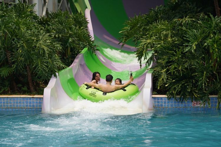 Wahana Go! Twist yang ada di Go! Wet Waterpark.