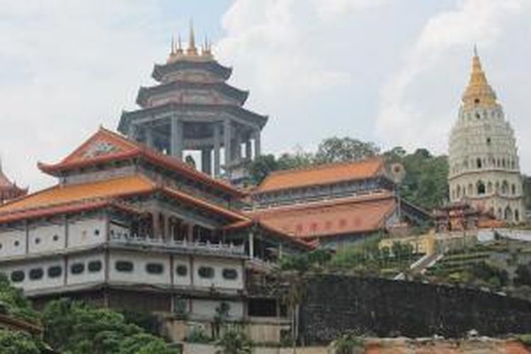 Kuil Kek Lok Si di Penang, Malaysia.