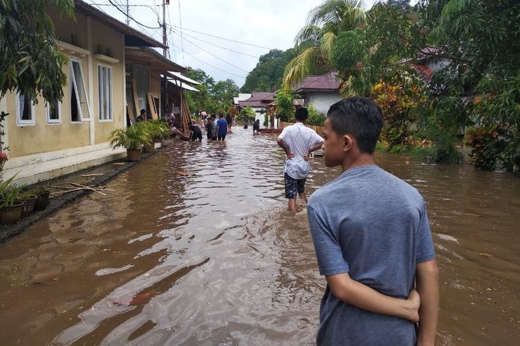 Banjir terjadi di Kabupaten Kepulauan Sangihe, Sulawesi Utara. Sebanyak 151 orang mengungsi, Sabtu (11/5/2019). 