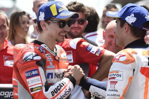 Duet Marc Marquez-Jorge Lorenzo di Mata Dani Pedrosa