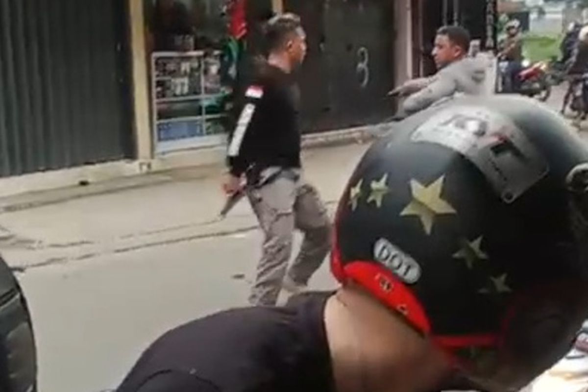 Aksi todong senjata api terjadi di Rancamanyar, Kabupaten Bandung, Jawa Barat, pada Sabtu (27/4/2024)