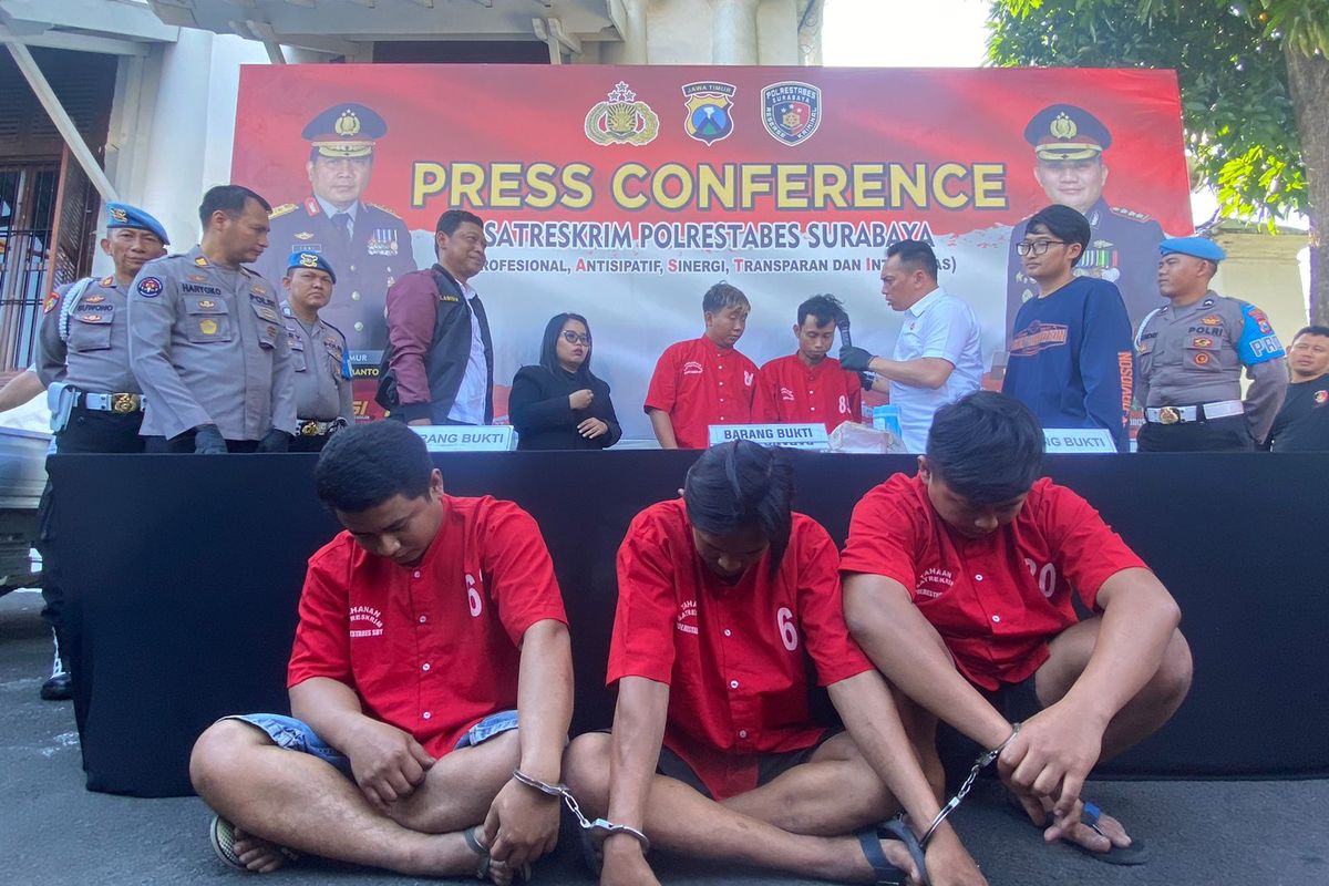 Para karyawan yang curi barang di tempatnya bekerja