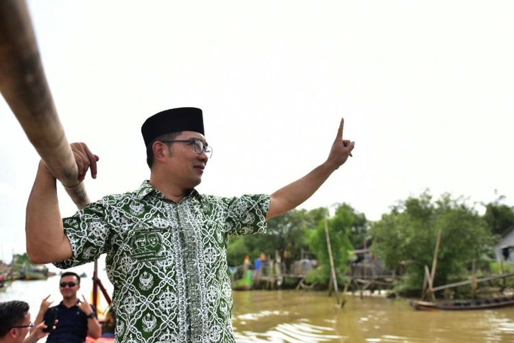 Gubernur Jawa Barat Ridwan Kamil saat berkampanye di kawasan Muaragembong pada Pilkada Jabar 2018 beberapa waktu lalu. 
