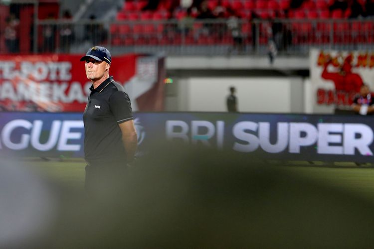 Pelatih Peter de Roo asal Belanda yang memimpin Persis Solo mengarungi Super League 2025-2026.