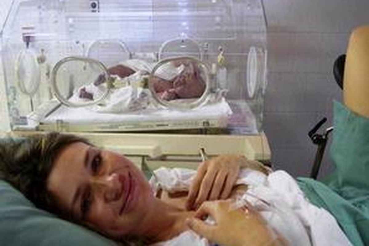 Penyembuhan luka operasi dan rahim akan memakan waktu lebih lama ketimbang persalinan normal.