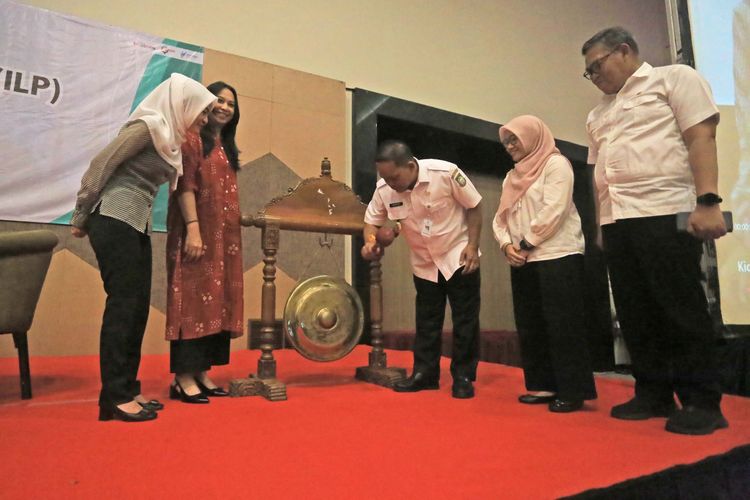 Penjabat (Pj) Wali Kota (Walkot) Tangerang Nurdin saat membuka acara Kick Off Integrasi Layanan Primer di D'Prima Hotel, Kota Tangerang, Rabu (8/5/2024)