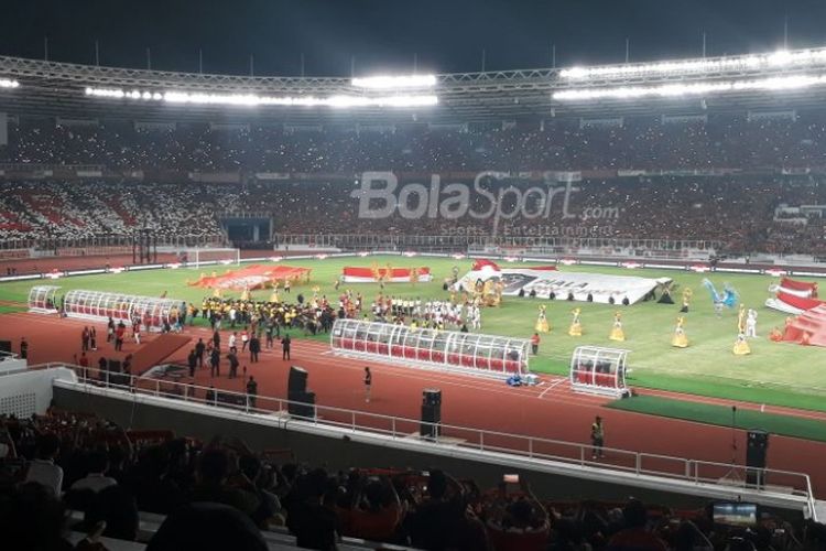 Suasana jelang partai final Piala Presiden 2018 antara Persija Jakarta dan Bali United di Stadion Utama Gelora Bung Karno, Sabtu (17/2/2018).