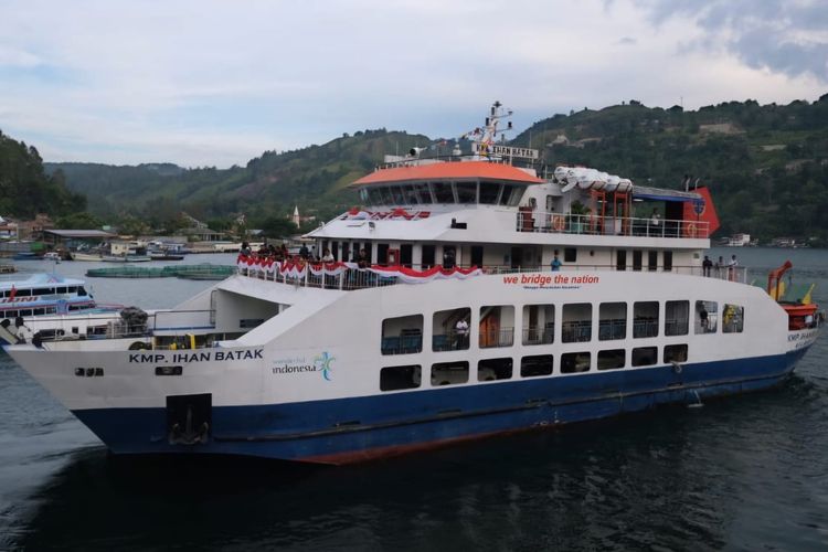 KMP Ihan Batak dan Pora-Pora Dioperasikan hingga Tengah Malam, Antisipasi Lonjakan ke Samosir