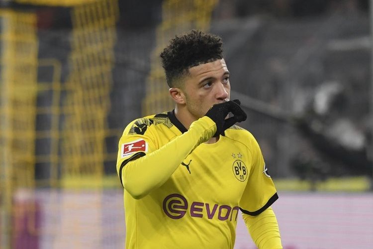 Jadon Sancho melakukan selebrasi seusai mencetak gol pada laga Borussia Dortmund v FC Cologne di Stadion Signal Iduna Park dalam lanjutan Bundesliga, kasta teratas Liga Jerman, 24 Januari 2020.