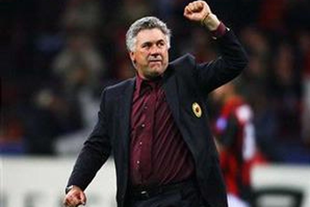 Pelatih AC Milan, Carlo Ancelotti, kini diyawari latih Chelsea.