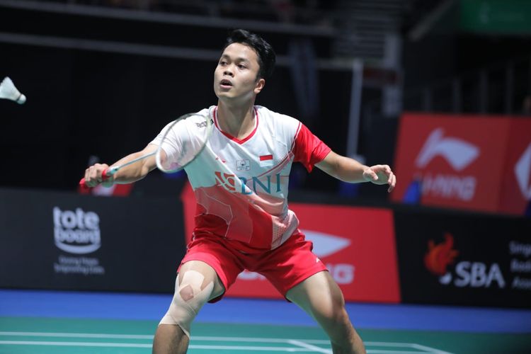 Penampilan Anthony Sinisuka Ginting saat melawan Loh Kean Yew (Singapura) pada semifinal Singapore Open 2022 di Lapangan 1 Singapore Indoor Stadium, Sabtu (16/7/2022). Terkini, Anthony Ginting lolos ke perempat final BWF World Championship 2022 usai mengalahkan tunggal putra China, Shi Yuqi, Kamis (25/8/2022).