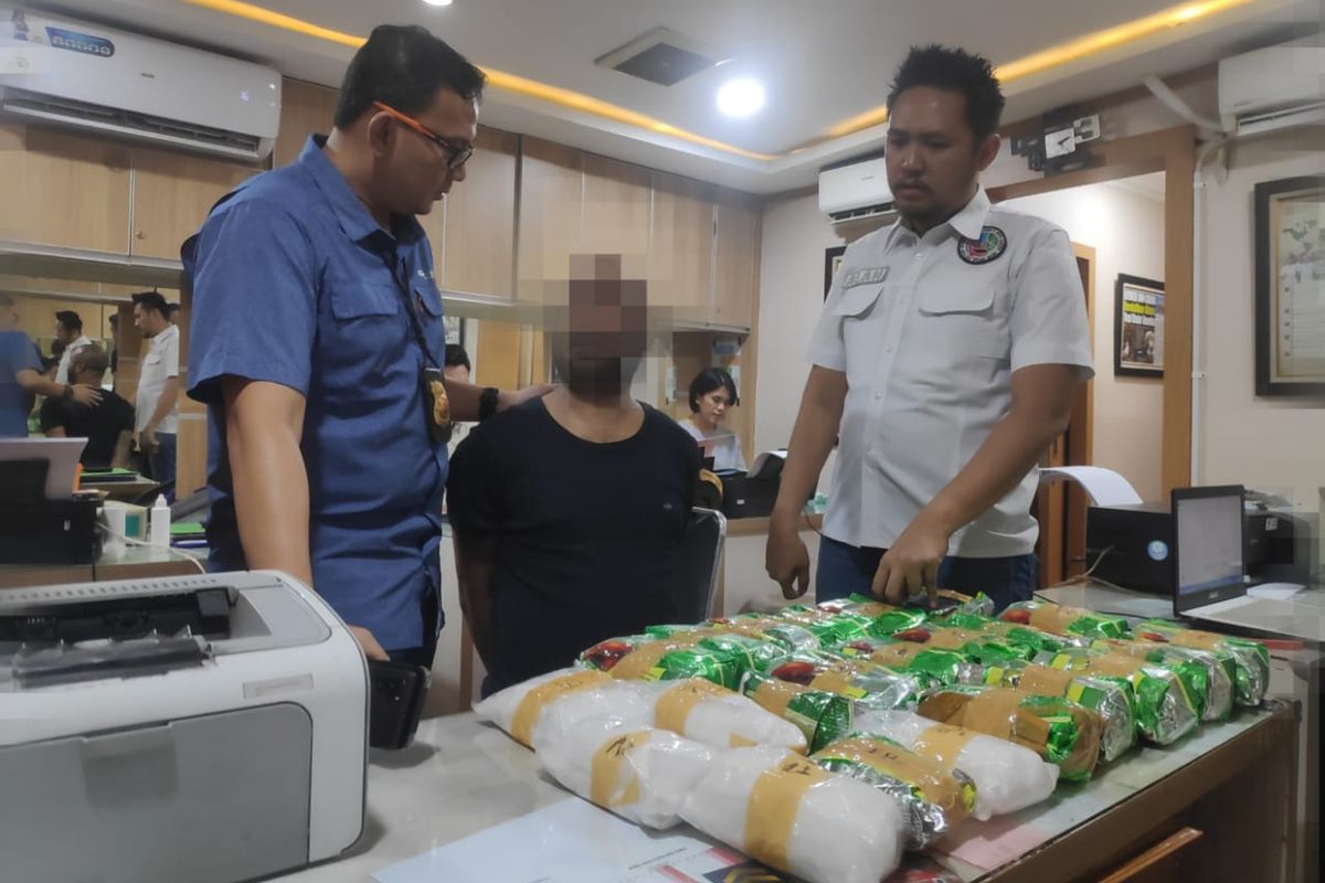 Kasatnarkoba Polres Metro Jakarta Barat AKBP Erick Frendriz
