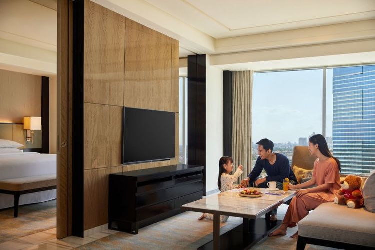 Sheraton Grand Jakarta Gandaria City terhubung langsung dengan kawasan Gandaria City Superblock. 