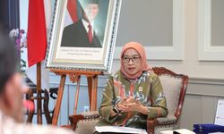 Mewarisi Api Kartini: Kiprah Rini Widyantini dalam Reformasi Birokrasi