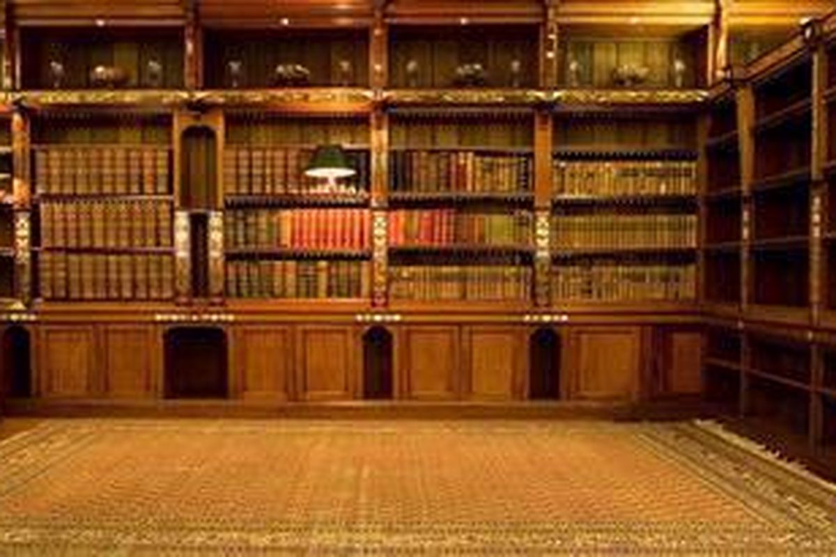 ILUSTRASI: Perpustakaan HB Jassin menyimpan 20.000 buku fiksi, 12.000 buku nonfiksi, serta referensi sekitar 600 buku dan juga 800 naskah drama, 16.000 kliping sastra, koleksi lainnya seperti rekaman suara, naskah tulisan tangan, naskah ketik, dan surat-surat pribadi.