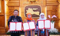 Teken Kesepakatan Kelola PI 10 Persen untuk WK Migas di Jatim, Gubernur Khofifah Optimistis PAD Meningkat