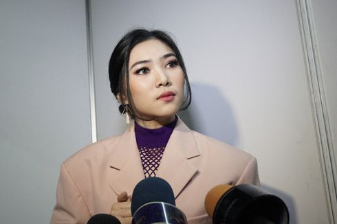 Isyana Sarasvati Terkejut Dengar Kabar Raisa Hamil