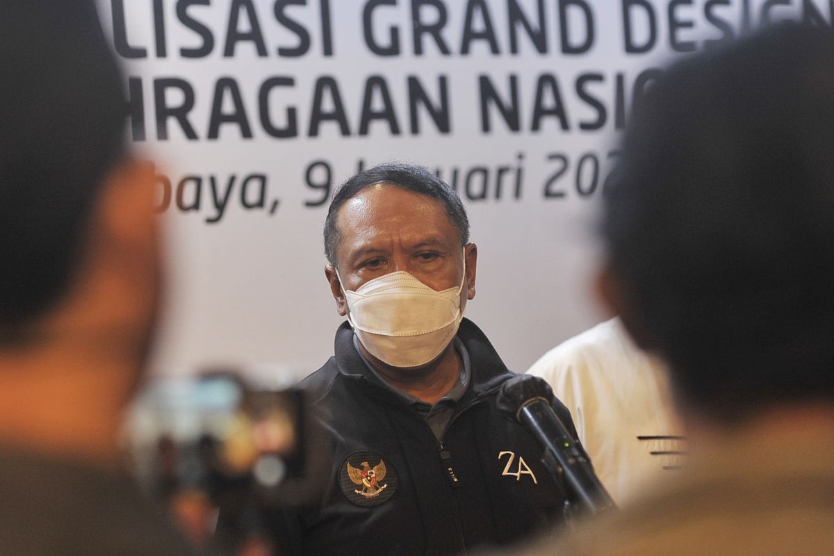 Menteri Pemuda dan Olahraga (Menpora) Republik Indonesia, Zainudin Amali saat membuka gelaran Focus Group Discussion (FGD) Finalisasi Grand Design Keolahragaan Nasional di Hotel JW Marriot, Surabaya, Sabtu (09/01/2020) malam.
