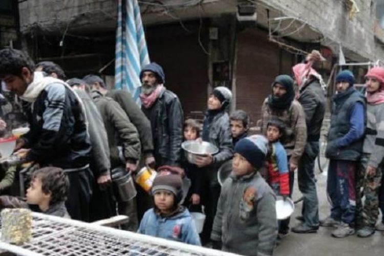 PBB mengatakan sekitar 18.000 pengungsi Palestina berada di dalam kamp Yarmouk, Suriah. 