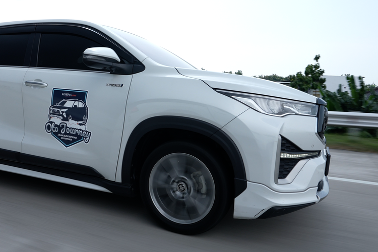 Oto Journey 2024 - Toyota Innova Zenix Hybrid