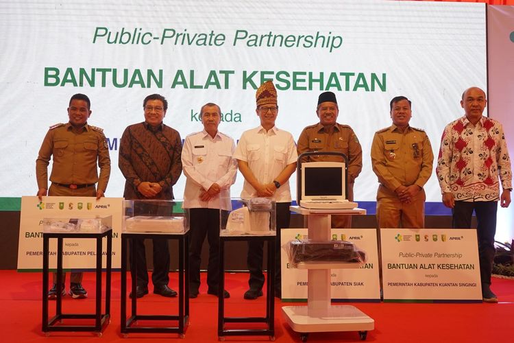 Penandatanganan MoU antara APRIL Group dan Kementerian Kesehatan Republik Indonesia untuk program penguatan layanan primer di Kabupaten Palalawan, Riau, Selasa (25/7/2023).
