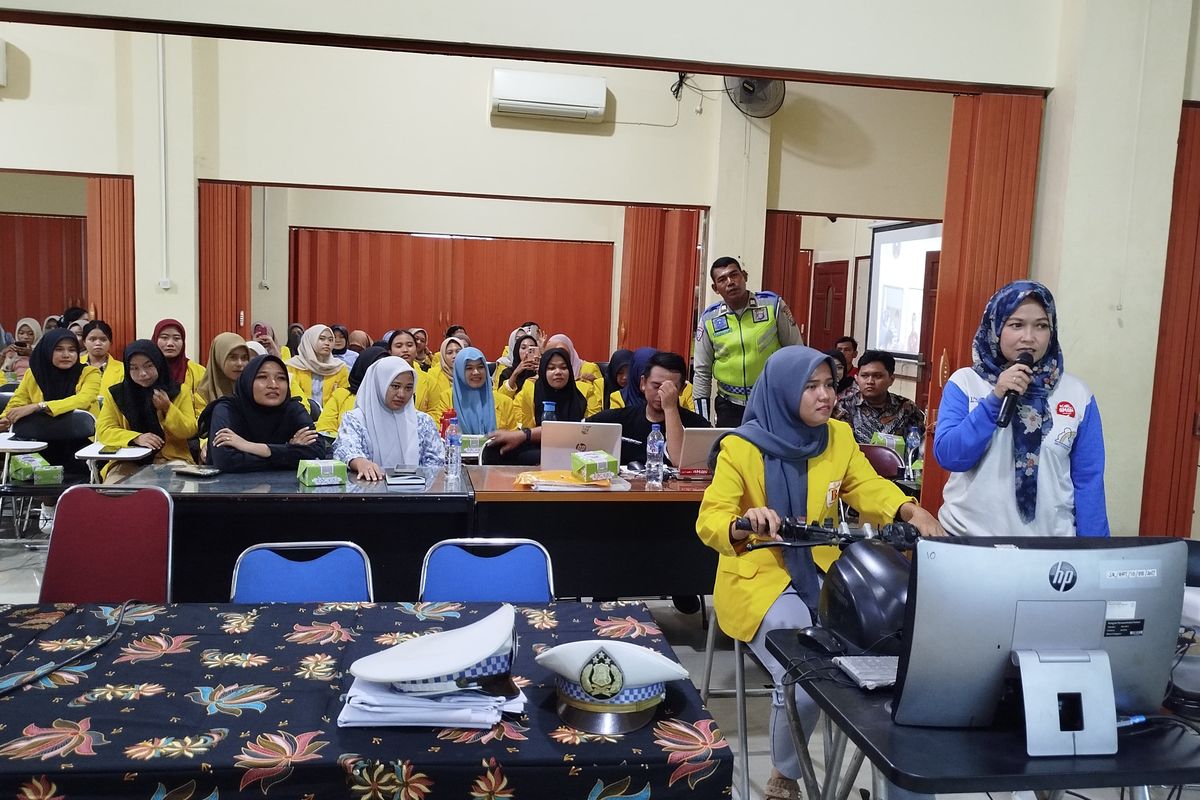 Edukasi AHM untuk perempuan di Hari Kartini
