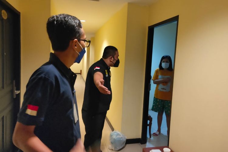 Kemenaker melakukan inspeksi mendadak (sidak) bersama tim gabungan ke beberapa hotel yang menjadi tempat isolasi calon pekerja migran Indonesia (CPMI), Kota Batam, Provinsi Kepulauan Riau (Kepri), Senin (16/8/2021).
