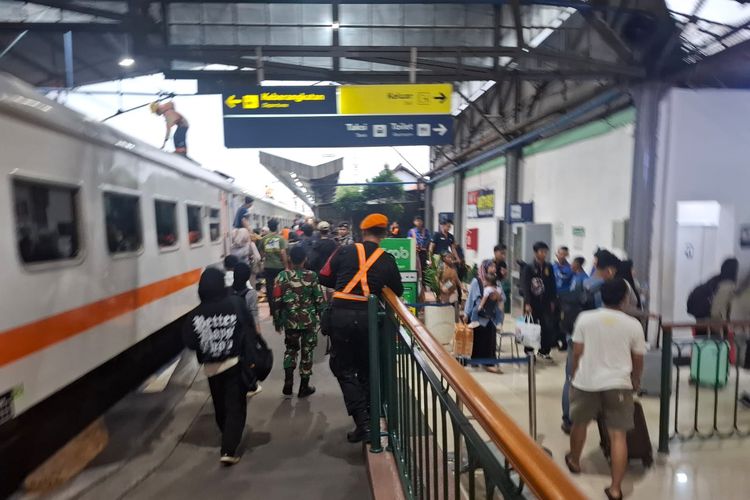 Daop 4 Semarang Siapkan KA Tambahan Saat Libur Panjang Kenaikan Yesus Kristus, Ini Jadwal dan Harga Tiketnya