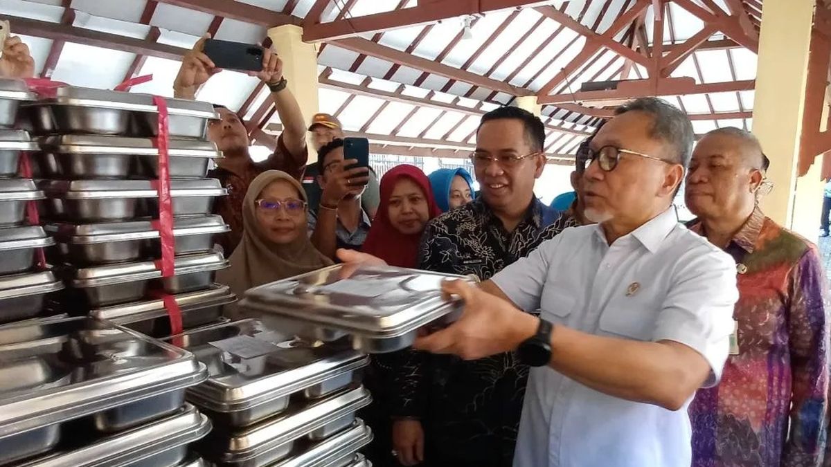 Zulhas Ajak Pesantren Jadi Motor Swasembada Pangan dan Penggerak Ekonomi Desa