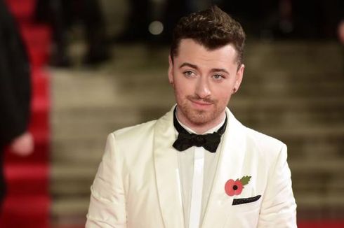 Sam Smith Mengaku Pernah Sedot Lemak Saat Masih 12 Tahun