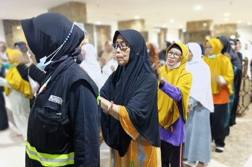 Senam Lansia, Cara Jemaah Haji di Mekkah Jaga Kebugaran