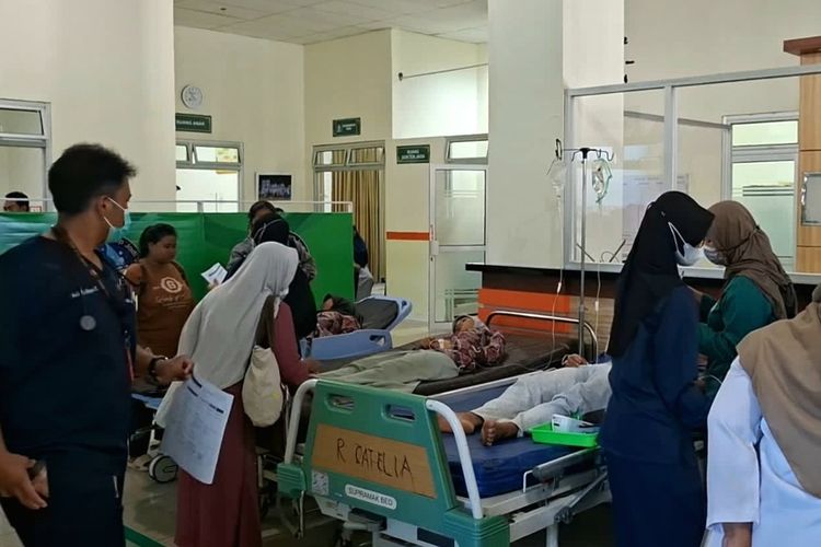SPPG Sidasari 1 Disuspend Usai Ratusan Siswa SMAN 1 Sampang Cilacap Diduga Keracunan MBG