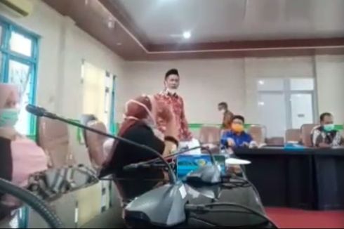 Viral, Video Anggota DPRD Maluku Tengah Ngamuk Balikkan Meja dan Lempar Mikrofon