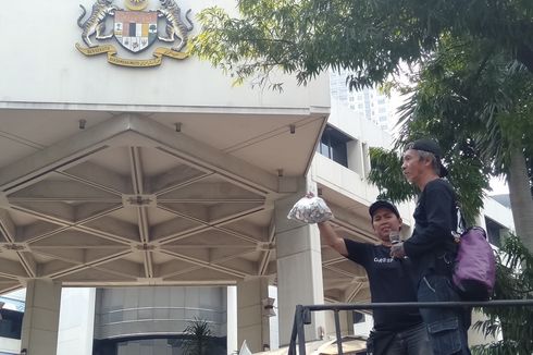 Demo, Ratusan Pengemudi Gojek Kumpulkan Koin untuk Ongkos Bos Taksi Malaysia