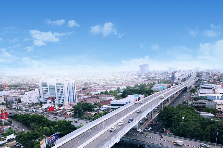 PT Nusantara Infrastructure merupakan perusahaan infrastruktur swasta terintegrasi di Indonesia yang didirikan pada 2006. Saat ini, perusahaan berinvestasi di sejumlah sektor, seperti jalan tol, air bersih, jasa pengelolaan perparkiran, pergudangan, dan periklanan.