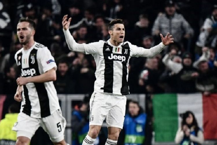 Penyerang Juventus, Cristiano Ronaldo, merayakan gol yang dicetaknya pada leg kedua babak 16 besar Liga Champions pada laga Juventus vs Atletico Madrid di Stadion Juventus, Selasa (12/3/2019) atau Rabu dini hari WIB.