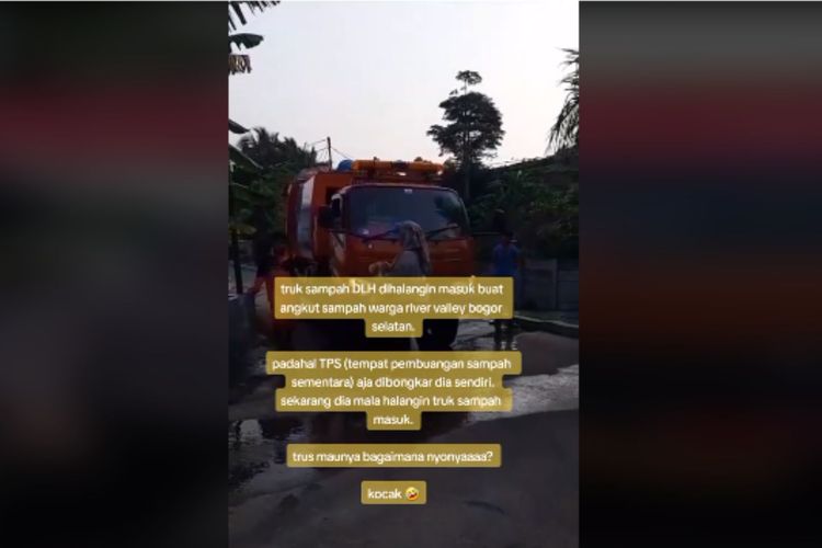 Tangkapan layar video wanita mengadang truk sampah di Perumahan River Valley 1, Kabupaten Bogor.