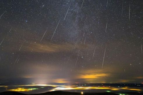 Kilas Balik 7 Fenomena Hujan Meteor Paling Menakjubkan pada 2017