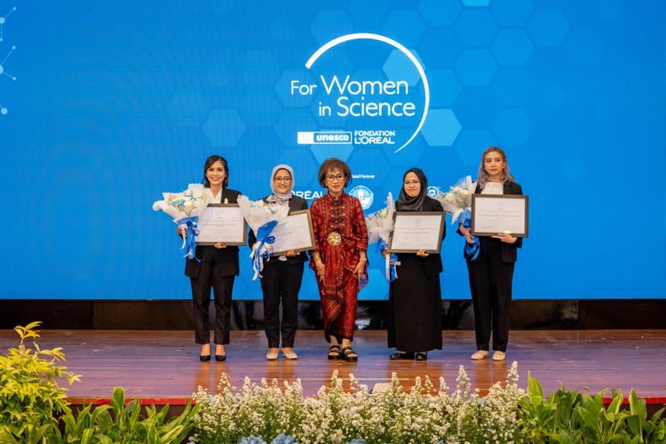 L?Oreal-UNESCO For Women in Science memberikan penghargaan kepada empat perempuan peneliti Indonesia karena dinilai telah melakukan terobosan inovatif di bidang ketahanan pangan dan kesehatan yang berkelanjutan (23/11/2023).