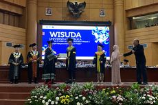 Rey Mbayang Jadi Salah Satu Wisudawan 2023 Universitas Terbuka